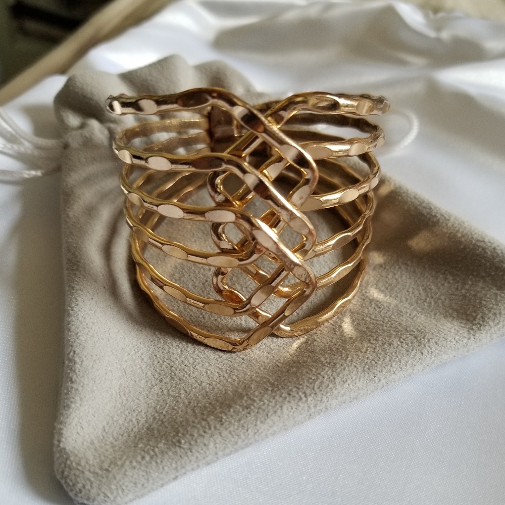 Gold crisscross interlocking cuff